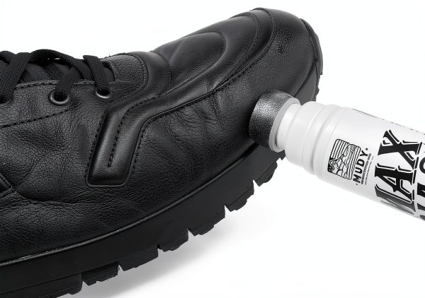 Max Black Shoe Polish Leather and Textile Conditioner with Oils-1